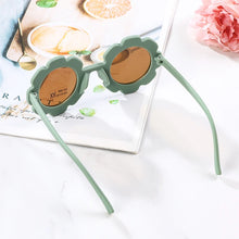 Load image into Gallery viewer, Retro Sunnies