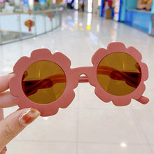 Load image into Gallery viewer, Retro Sunnies