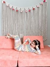 Load image into Gallery viewer, Natural Macrame Wall Hanging