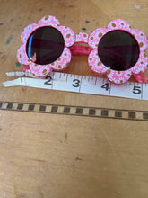 Load image into Gallery viewer, St Patrick’s Day Sunglasses