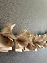 Load image into Gallery viewer, Vintage Book Page Garland
