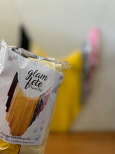 Load image into Gallery viewer, DIY Back to School Pencil Fringe  Kit Streamer Backdrop Kit Plastic Fringe Backdrop Pastel Unicorn
