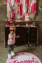 Load image into Gallery viewer, Doll Fringe Backdrop Wall on Plastic Fencing
