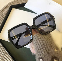 Load image into Gallery viewer, Vintage Square Sunglasses- Black Color
