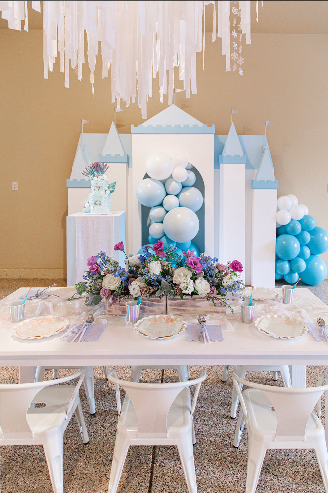 Winter ONEderland Birthday Tablecloth Fringe Backdrop, Flagtape Backdrop, streamer wall  Fringe Backdrop, Birthday, Party Theme, Customizable